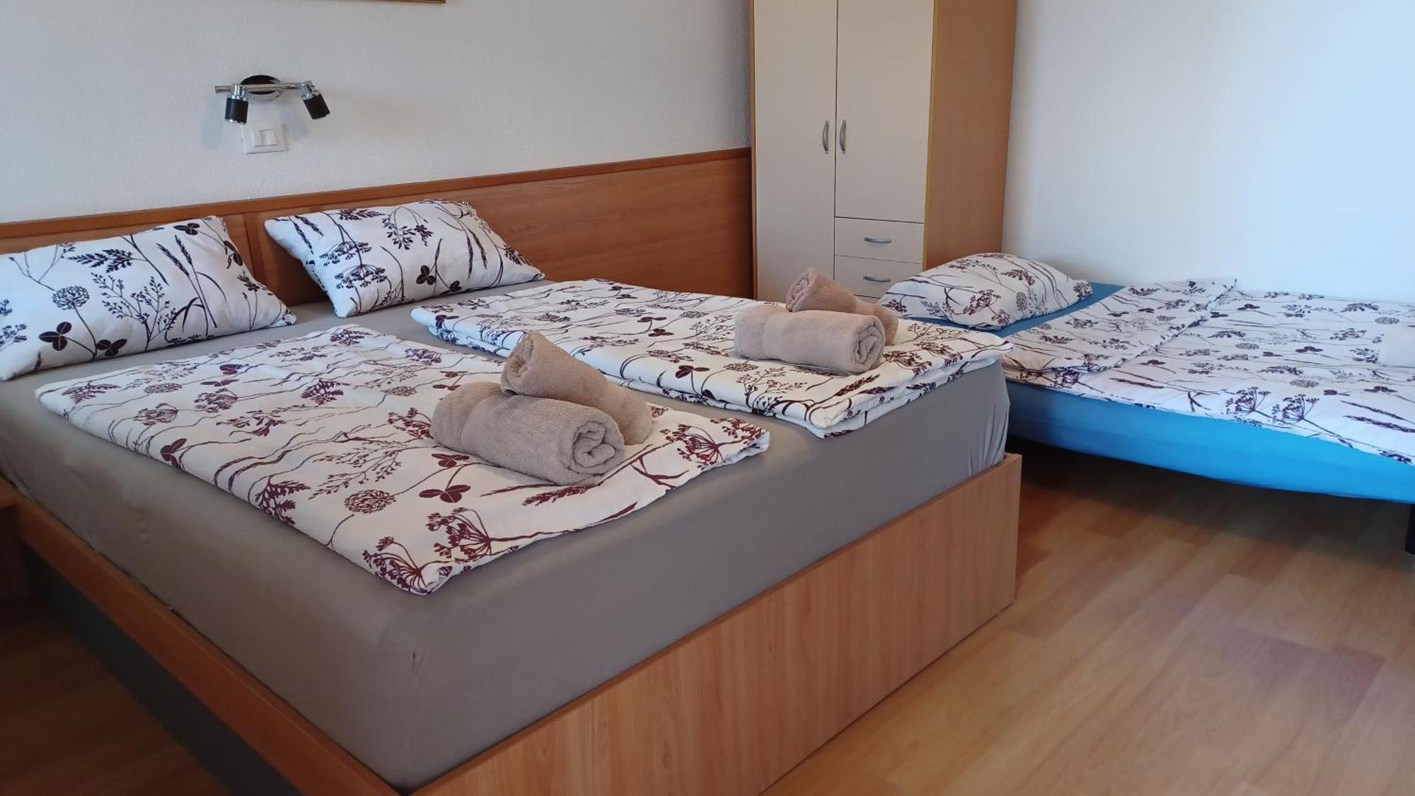 אומאג Apartments Villa Adamovic חדר תמונה