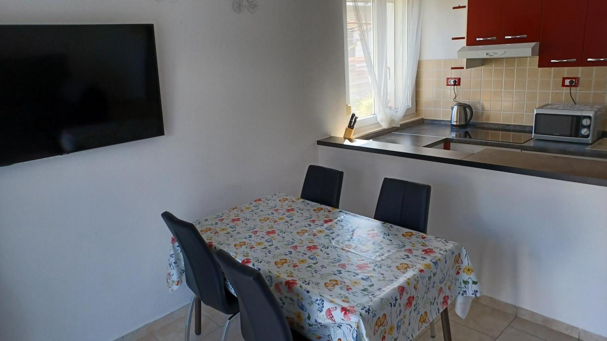 אומאג Apartments Villa Adamovic חדר תמונה